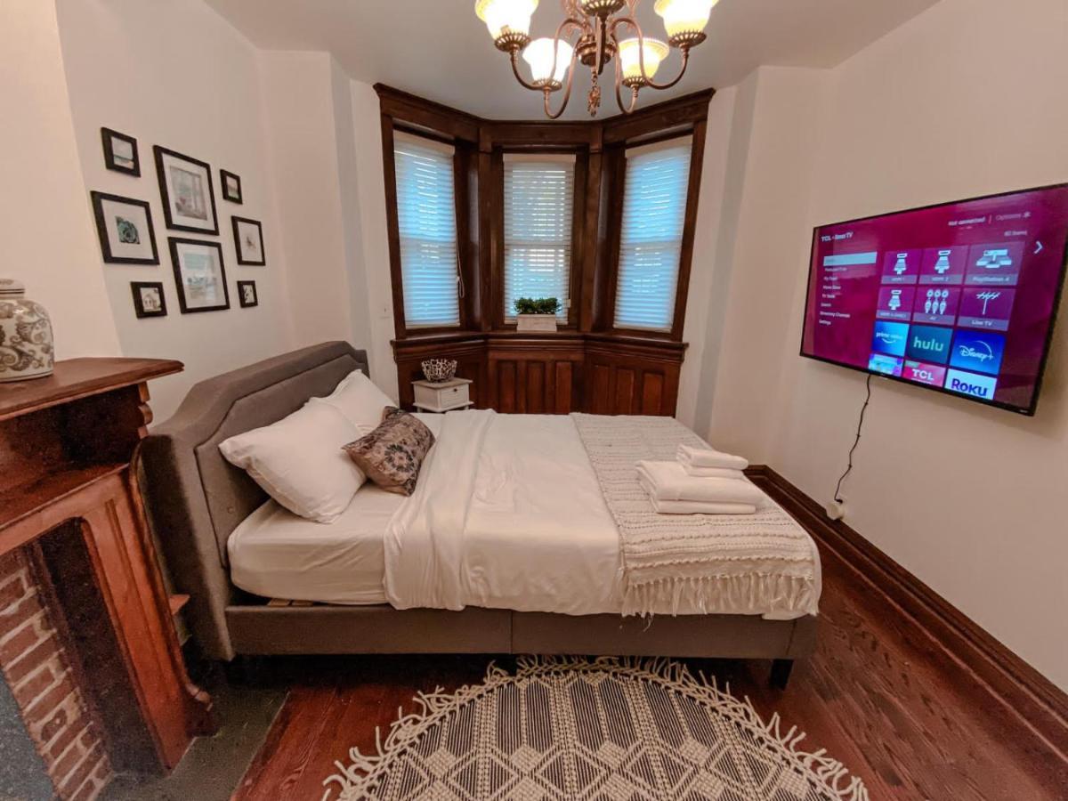Luxurious Classic Gold Coast Villa For 12 Guests Chicago Luaran gambar