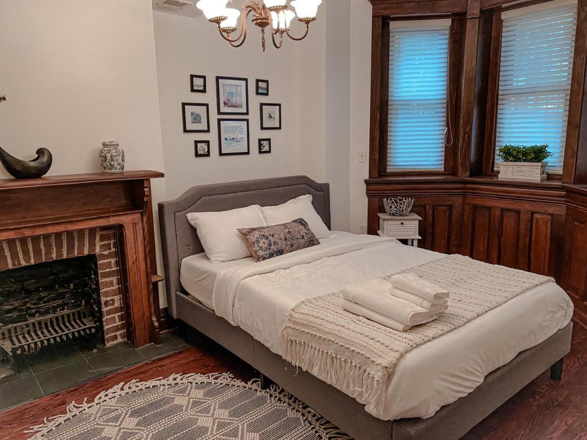 Luxurious Classic Gold Coast Villa For 12 Guests Chicago Luaran gambar