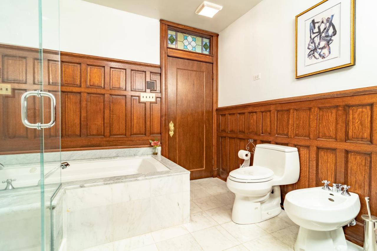 Luxurious Classic Gold Coast Villa For 12 Guests Chicago Luaran gambar