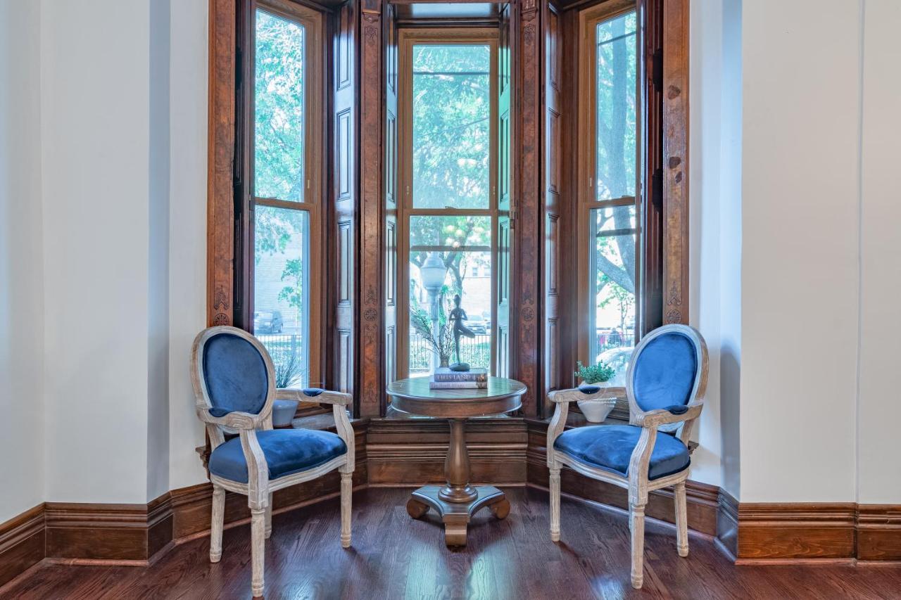 Luxurious Classic Gold Coast Villa For 12 Guests Chicago Luaran gambar