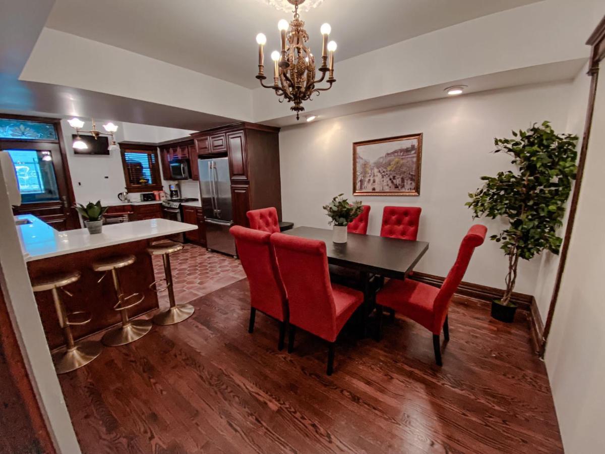 Luxurious Classic Gold Coast Villa For 12 Guests Chicago Luaran gambar