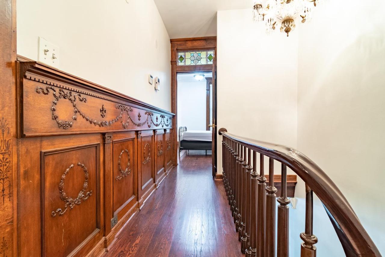 Luxurious Classic Gold Coast Villa For 12 Guests Chicago Luaran gambar