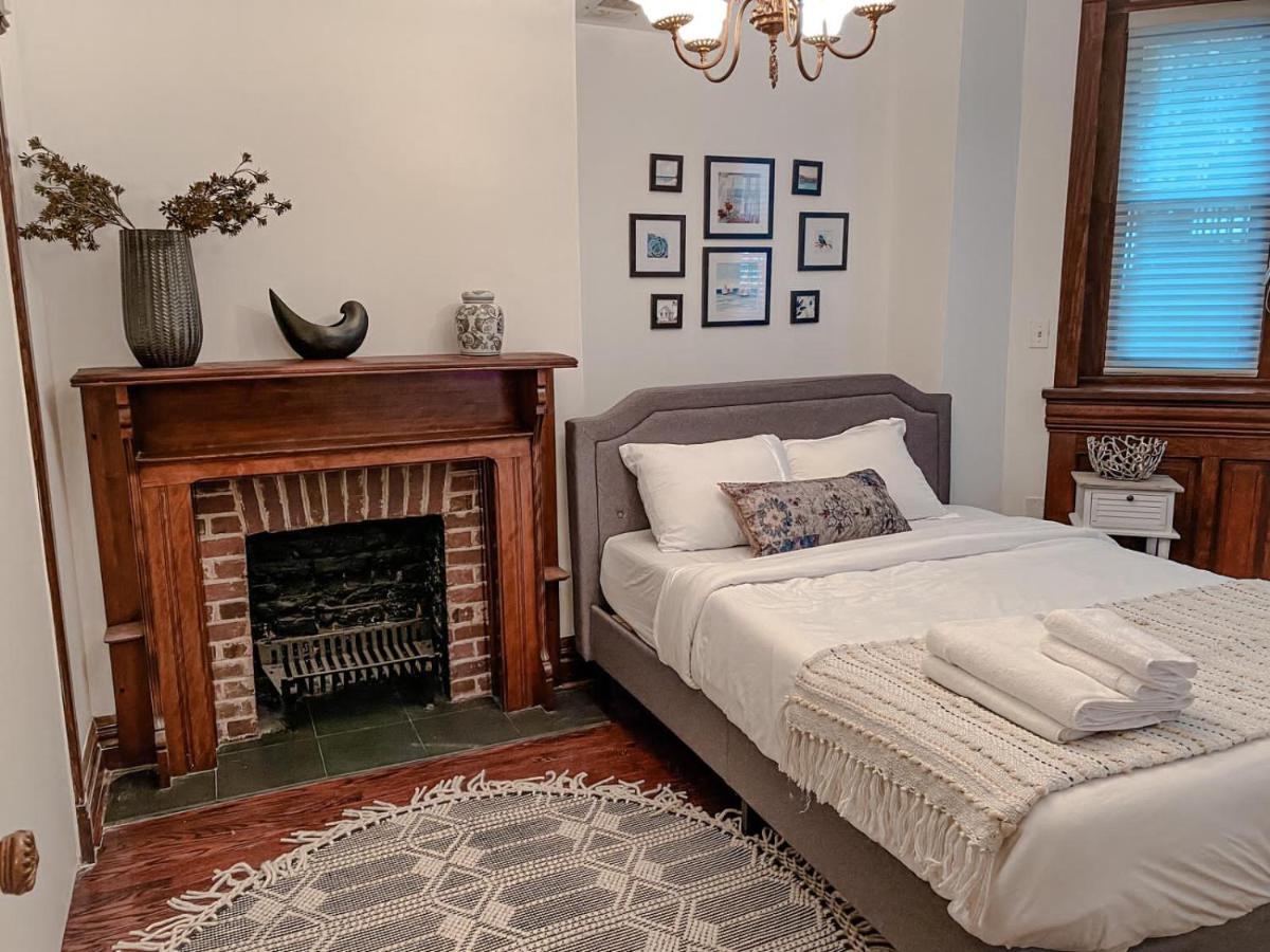 Luxurious Classic Gold Coast Villa For 12 Guests Chicago Luaran gambar