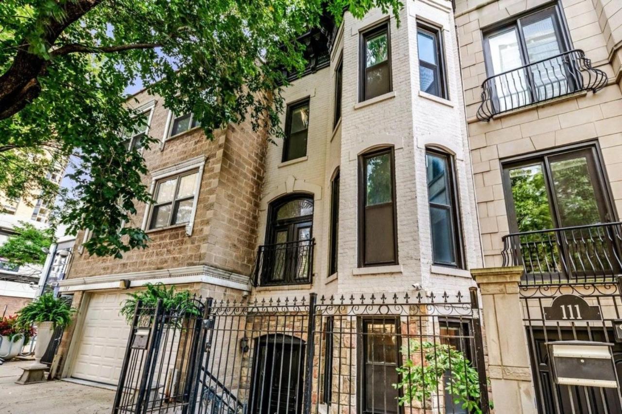 Luxurious Classic Gold Coast Villa For 12 Guests Chicago Luaran gambar