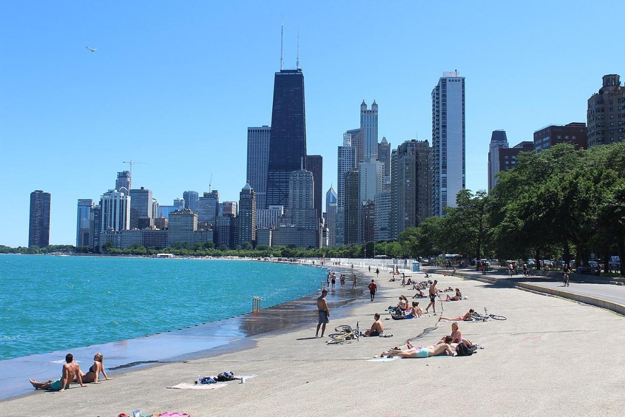 Luxurious Classic Gold Coast Villa For 12 Guests Chicago Luaran gambar